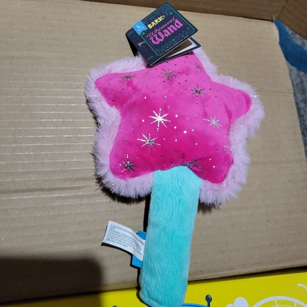 NWT Barkbox Whizzard Wand toy size large